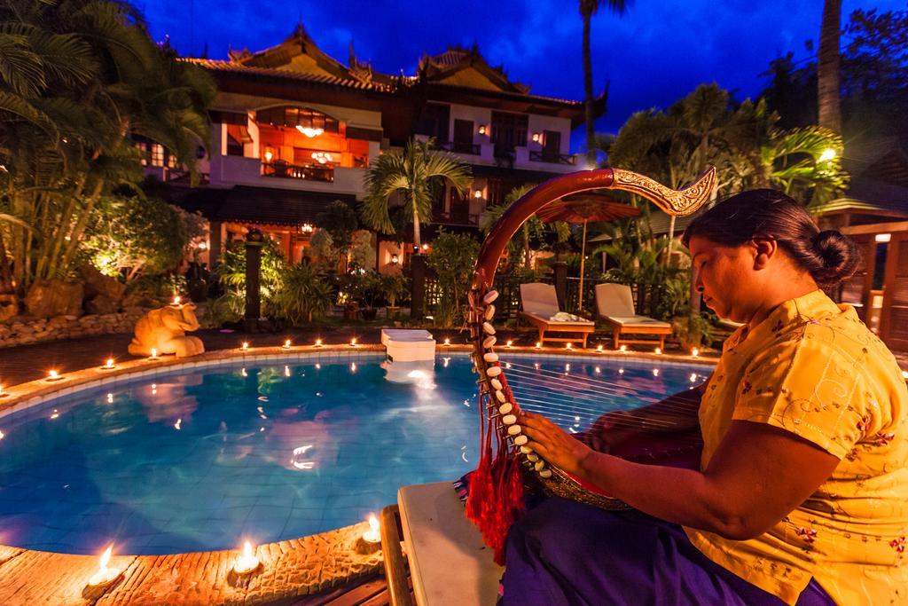 The Hotel By The Red Canal Mandalay Esterno foto