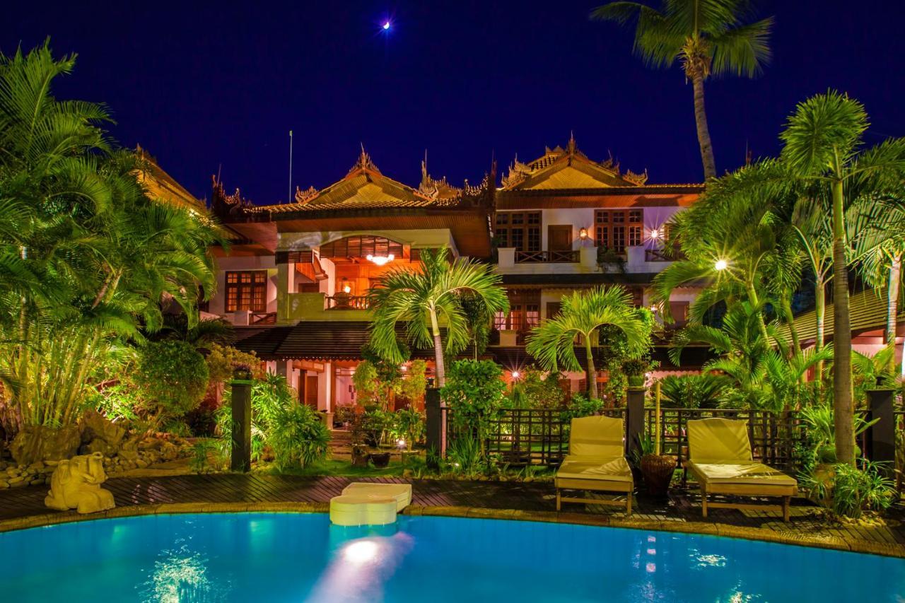 The Hotel By The Red Canal Mandalay Esterno foto
